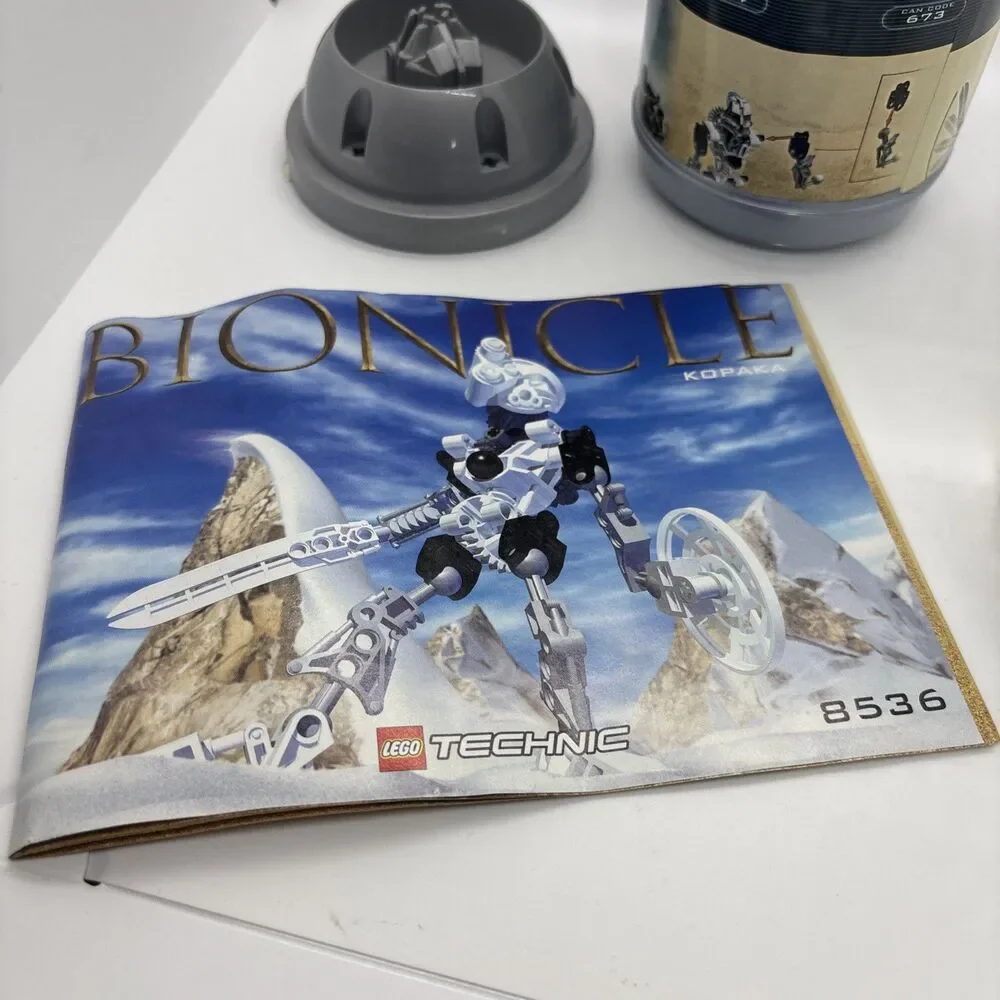 LEGO BIONICLE 8536 Kopaka Toa Mata 2001 Complete Set Canister